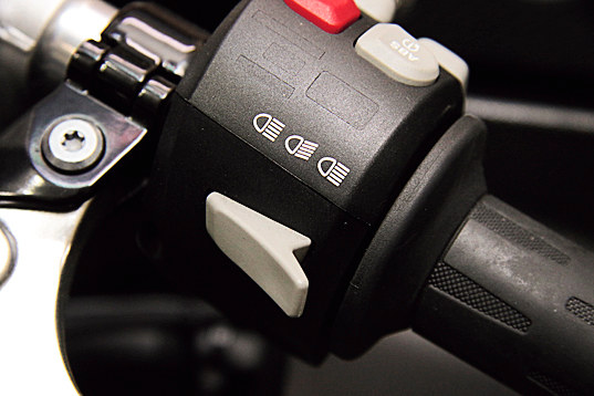 BMW S1000RR　2010年◆ハンドルスイッチ　左◆WB1050703AZV37 BMW S1000RR ハンドルスイッチ・スイッチボックス おすすめ注目商品