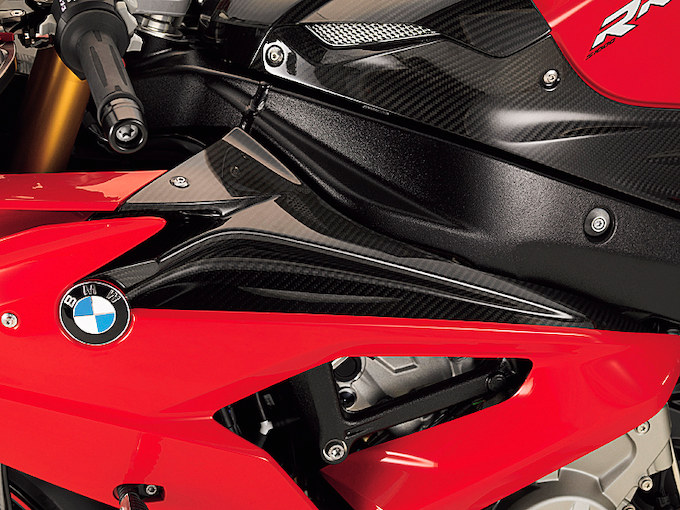 S1000RR 徹底解剖】オプション＆パーツ紹介 BMWバイク モデル別ディテール紹介 | バージンBMW