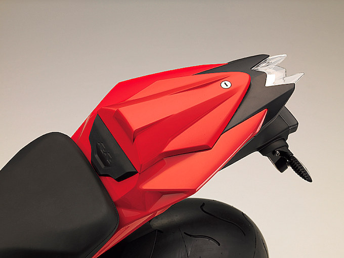 S1000RR 徹底解剖】オプション＆パーツ紹介 BMWバイク モデル別 