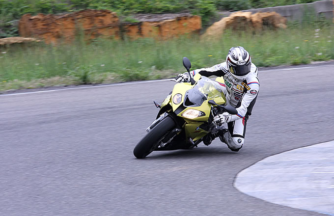 S1000RRの画像