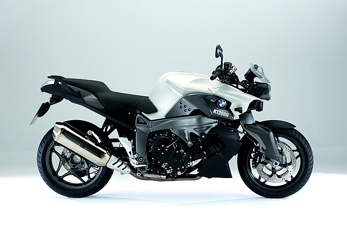 横置きフォアK1300シリーズの全貌 「K1300R」インプレッション編
