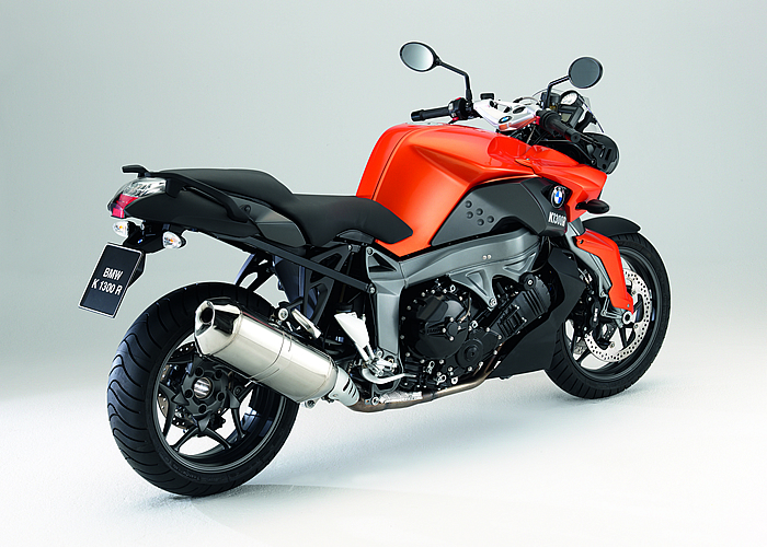 横置きフォアK1300シリーズの全貌 「K1300R」インプレッション編