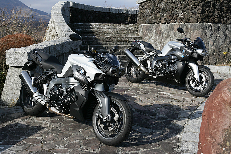 横置きフォアK1300シリーズの全貌 「K1300R」インプレッション編