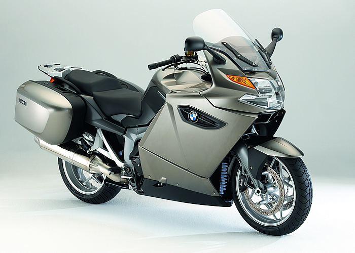 横置きフォアK1300シリーズの全貌 「K1300GT」インプレッション編