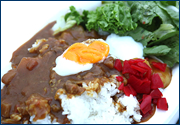 ディナーのメインディッシュはカレー！ 異様に美味かった…。