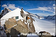 アルプス最大のアレッチ氷河は芸術品のように輝いている。2012年にユングフラウ鉄道は100周年を迎える。