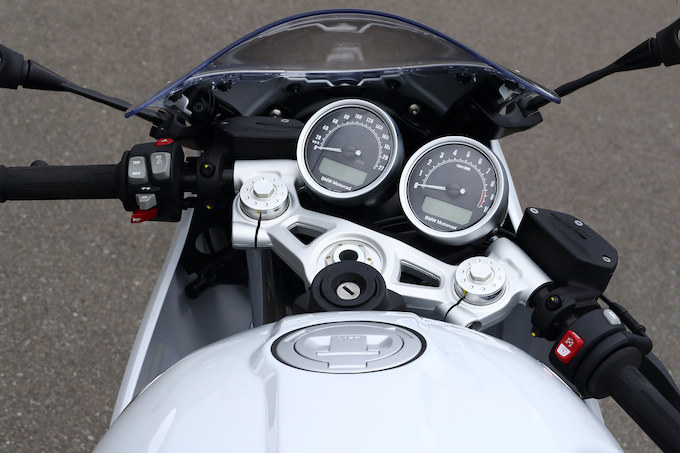 BMW Motorrad R nineT Racer／本気でスポーツできる資質を備えたナインティの画像