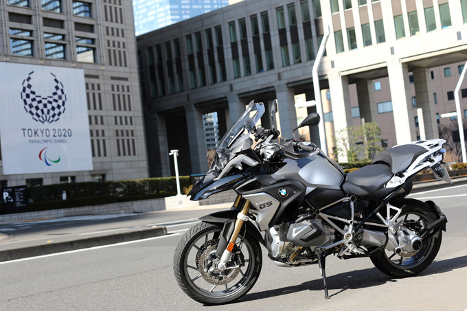 BMW Motorrad R1250GS /新型の可変バルブ機構を備えたボクサーエンジンを装備した最新モデルの画像