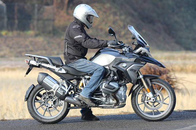 BMW Motorrad R1250GS /新型の可変バルブ機構を備えたボクサーエンジンを装備した最新モデルの画像