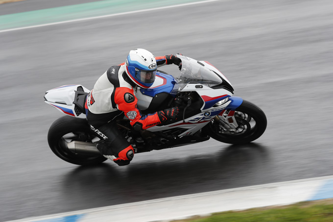 BMW Motorrad s1000rr /BMW Motorrad s1000rr /BMW 新型S1000RRの海外試乗インプレッションの画像