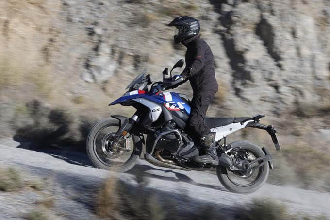 【BMW Motorrad R1300GS海外試乗記】磨かれた運動神経が魅せるドラマチックな走り15画像