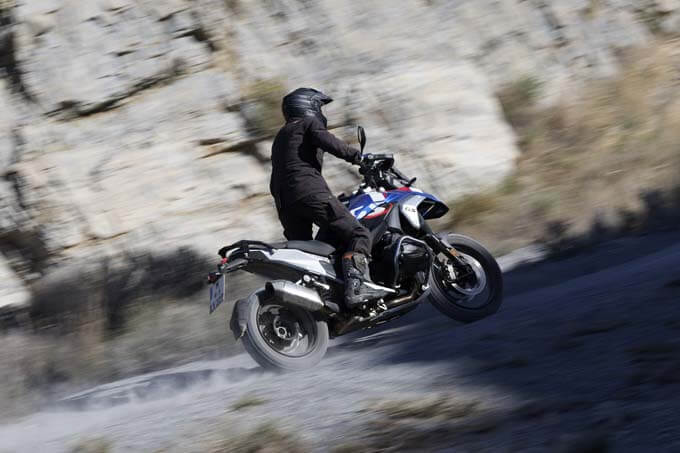 【BMW Motorrad R1300GS海外試乗記】磨かれた運動神経が魅せるドラマチックな走り16画像
