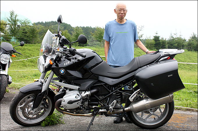 BMW R1200R 毛無山さんの愛車紹介 画像