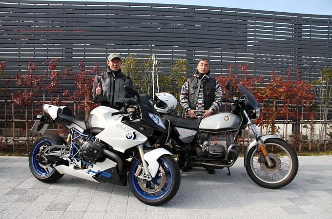 BMW HP2スポーツ（2010） つぼさん（左）の愛車紹介 画像