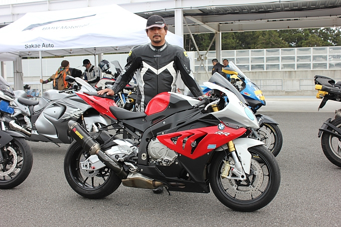 BMW S1000RR（2012） 足利 俊英さんの愛車紹介 画像