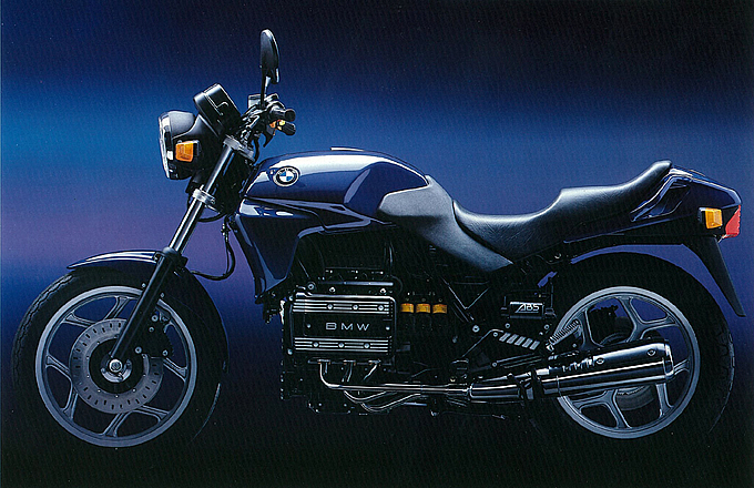K75（1985-）のモデルカタログ写真