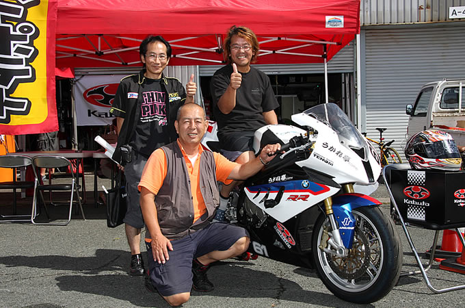 S1000RRレースの画像