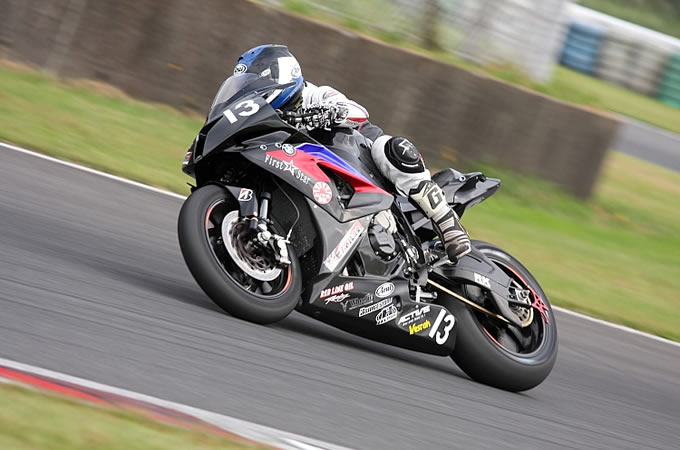 S1000RRレースの画像