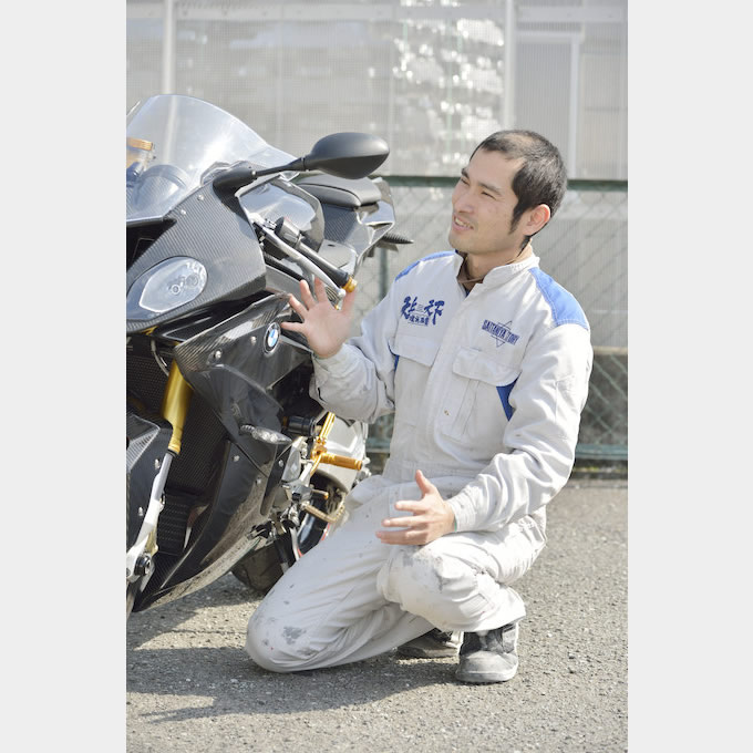 大阪のパーツメーカー『才谷屋』が手掛けるBMWのS1000RR用カーボン 