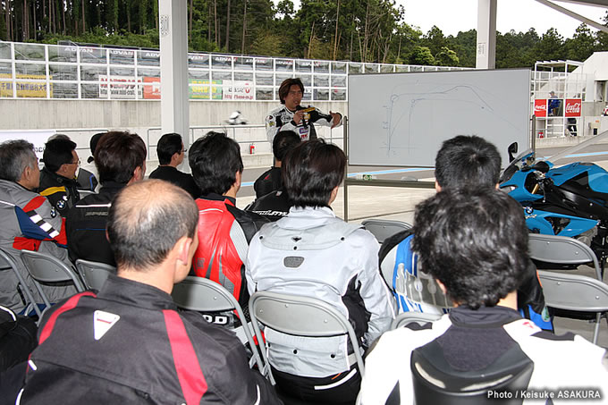 BMW Motorrad Circuit Experienceの画像