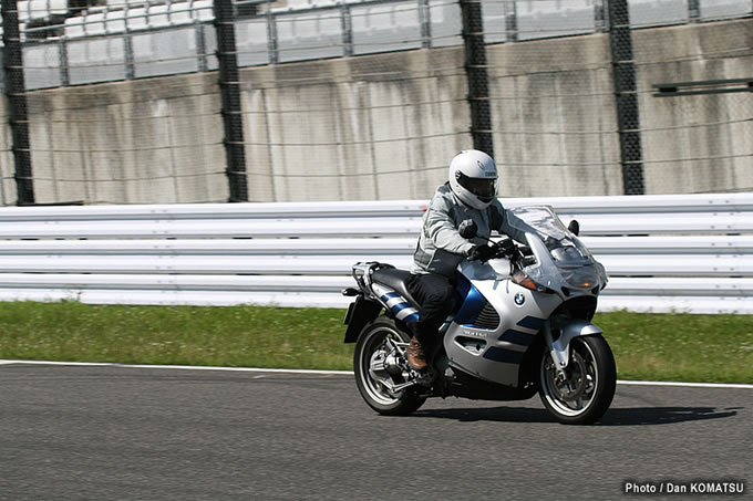 BMW Motorrad Circuit Experienceの画像