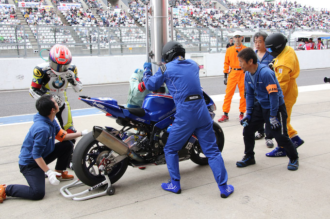 開幕直前!! 国内バイクレースの頂点JSB1000に挑むS1000RR