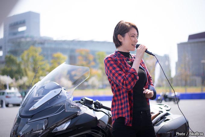 50名のバイク女子が集結！ レディースカフェミーティングの画像