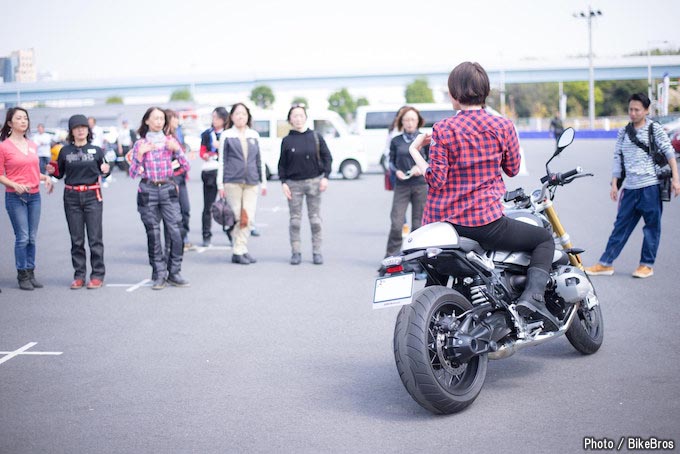 50名のバイク女子が集結！ レディースカフェミーティングの画像