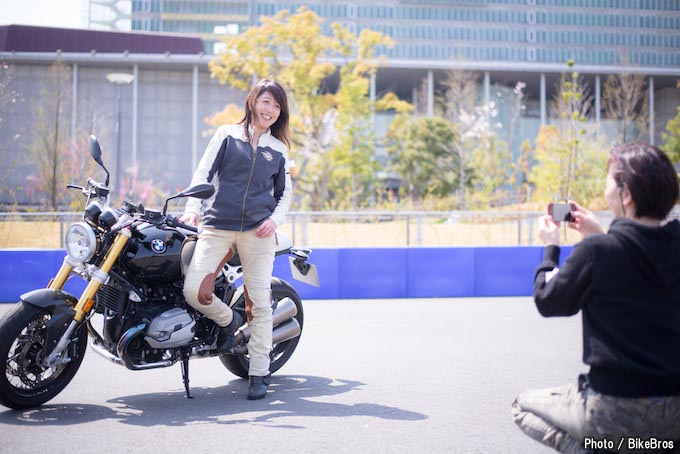 50名のバイク女子が集結！ レディースカフェミーティングの画像