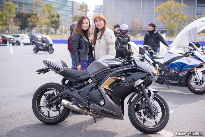 50名のバイク女子が集結！ レディースカフェミーティングの画像