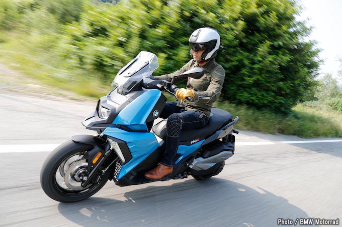 【海外試乗速報】BMW C400X メディア向け発表会の画像