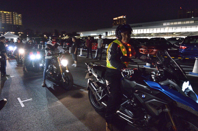 夜のお台場でバイクを満喫 Bmw主催の 8th Night Rider Meeting レポート トピックス バージンbmw