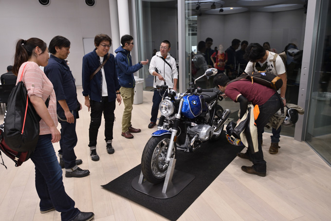 夜のお台場でバイクを満喫！BMW Motorrad主催の「8th Night Rider Meeting （ナイト・ライダー・ミーティング）」レポートの画像