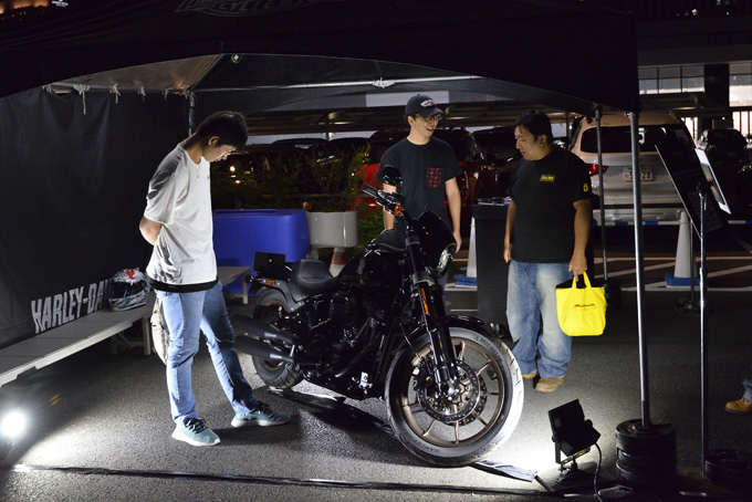 夜のお台場でバイクを満喫 Bmw主催の 8th Night Rider Meeting レポート トピックス バージンbmw