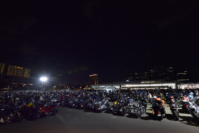 夜のお台場でバイクを満喫！BMW Motorrad主催の「8th Night Rider Meeting （ナイト・ライダー・ミーティング）」レポートの画像