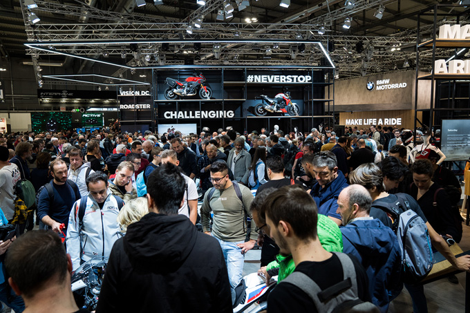 【EICMA2019レポート】「S1000XR」に「F900XR」、「F900R」を発表したBMW Motorradの画像