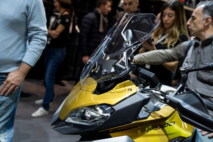 【EICMA2019レポート】「S1000XR」に「F900XR」、「F900R」を発表したBMW Motorradの画像