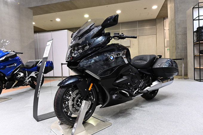 注目の電動バイクCE04などが展示された「東京モーターサイクルショー2022」BMWモトラッドブースレポートの09画像