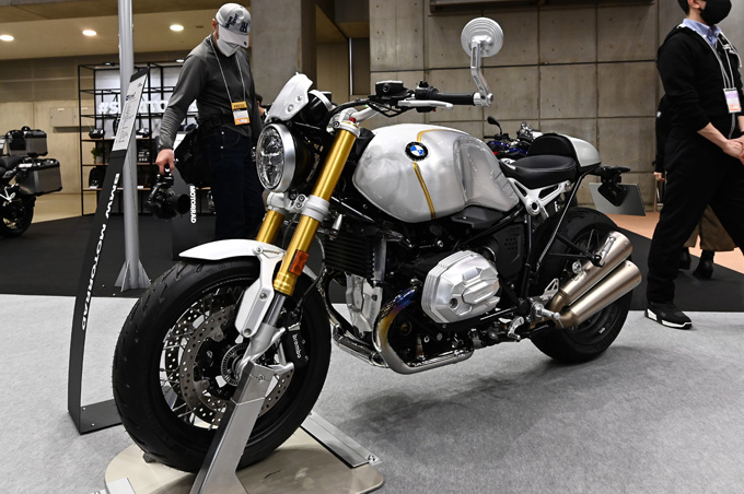 注目の電動バイクCE04などが展示された「東京モーターサイクルショー2022」BMWモトラッドブースレポートの15画像