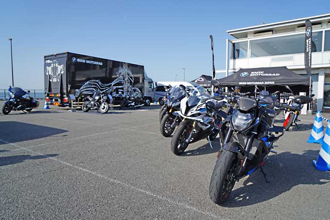 第8回JAIA輸入二輪車試乗会・展示会 BMWモトラッドブースレポート（S1000RRのショートインプレあり）のmain画像