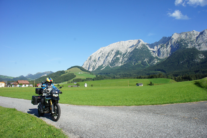 鈴鹿8耐チームトラス代表・新田正直のF850GSで往くオーストリアの旅 の画像