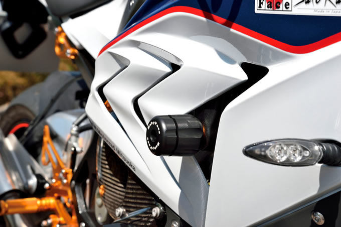 ベビーフェイス S1000RR バックステップキットの画像