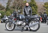 R100の画像