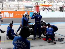 2012 鈴鹿8耐 Team BMW Motorrad France 99のピットワークの画像