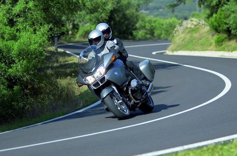 R1200RT ミドルシート　オマケでリヤシート付き 河名シート製作所 シート加工紹介 R1200RT 水冷