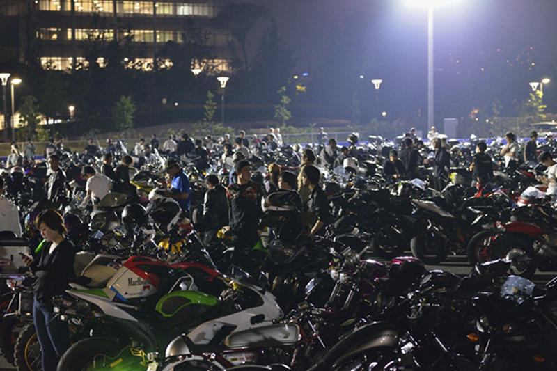 多種多様な700台を超えるバイクが夜のお台場を彩る！「7th Night Rider
