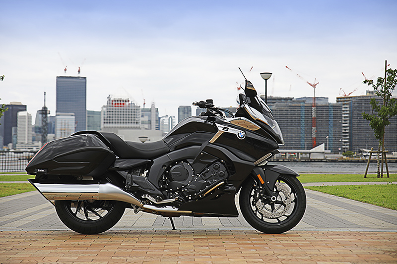 BMWバイク BMW Motorrad K1600B（2017-）/ 暴力的ともいえるほどの圧倒 