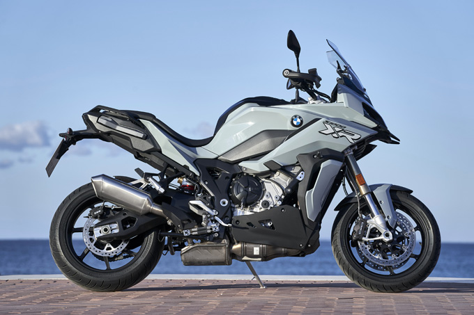 BMW Motorrad S1000XR (2020) / 速さに快適を求めた万能スーパースポーツだ！の画像