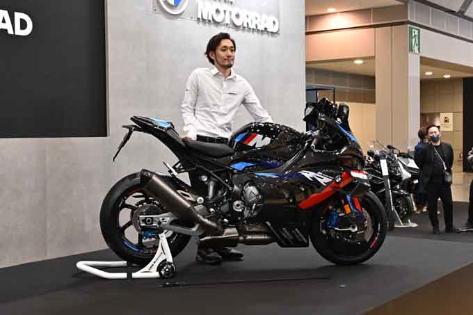 日本初公開されたBMWモトラッドの新型M1000RRなどが展示された「第50回東京モーターサイクルショー」BMWモトラッドブースレポート！の04画像