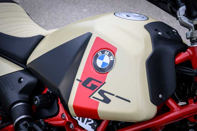 【BMW Motorrad新型R 12 G/S 海外試乗記】レトロなルックスに本気の性能。空油冷ボクサーを愛するあなたへ──12画像